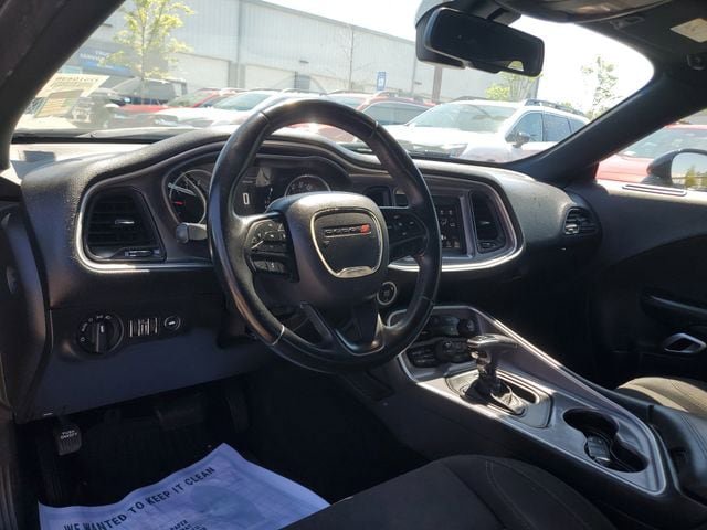 Certified 2019 Dodge Challenger SXT image 9