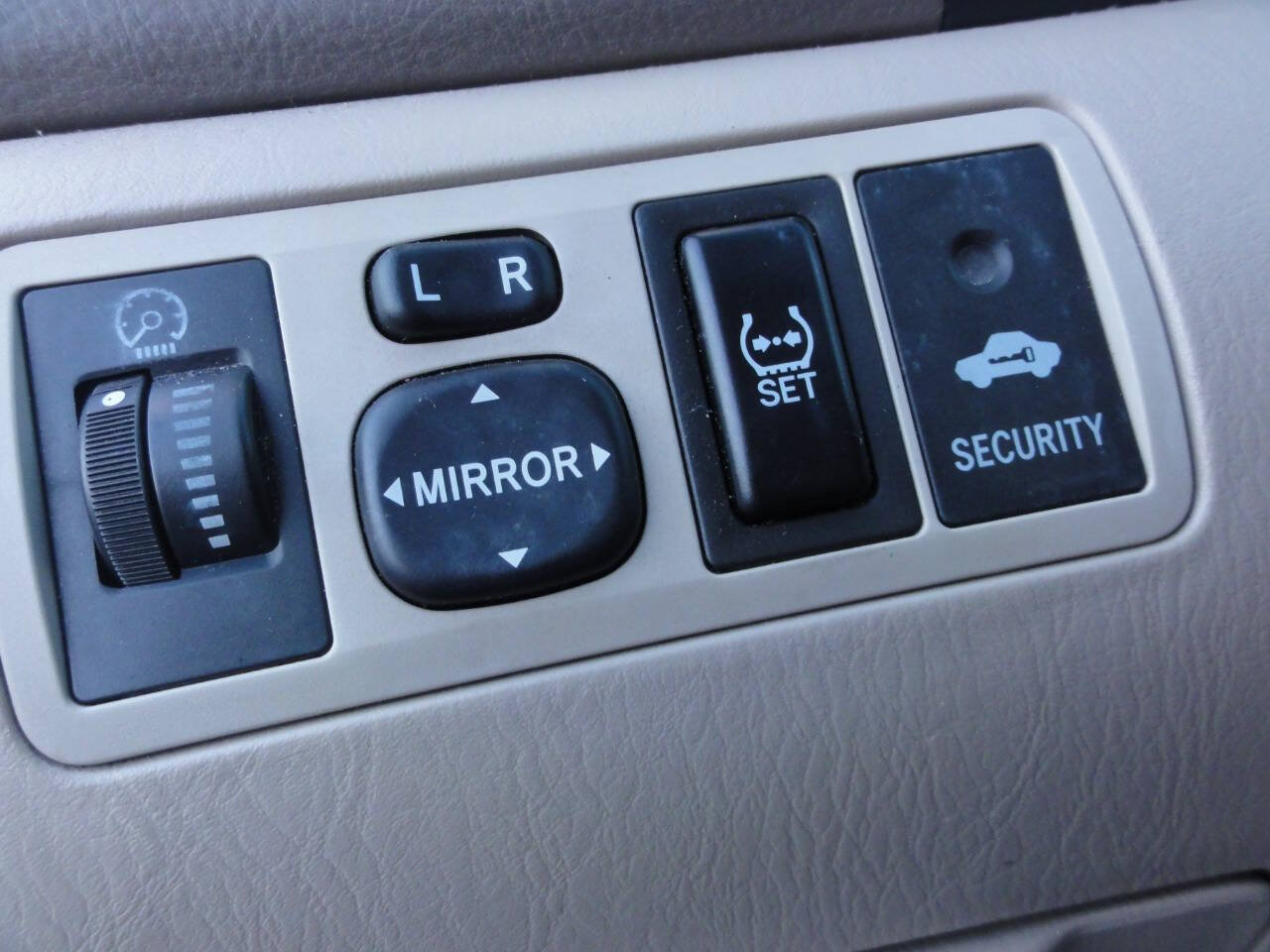 Used 2008 Toyota Corolla LE FWD image 15