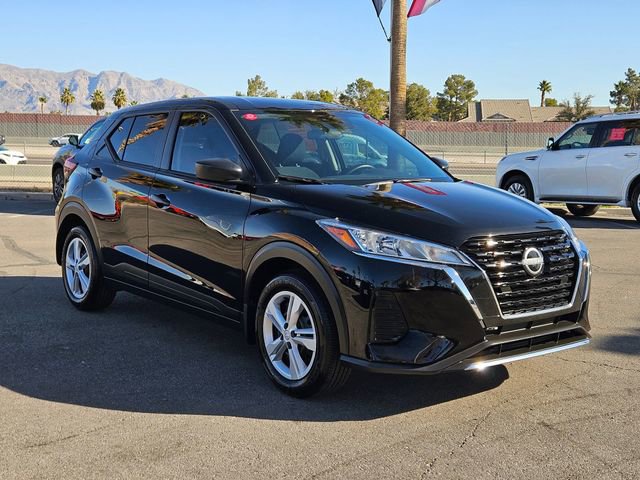 Certified 2025 Nissan Kicks Play S FWD image 9