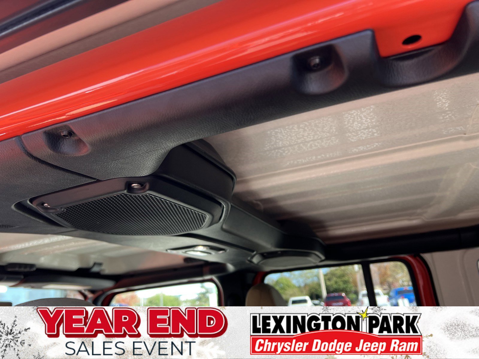 Used 2020 Jeep Wrangler Unlimited Sahara image 11