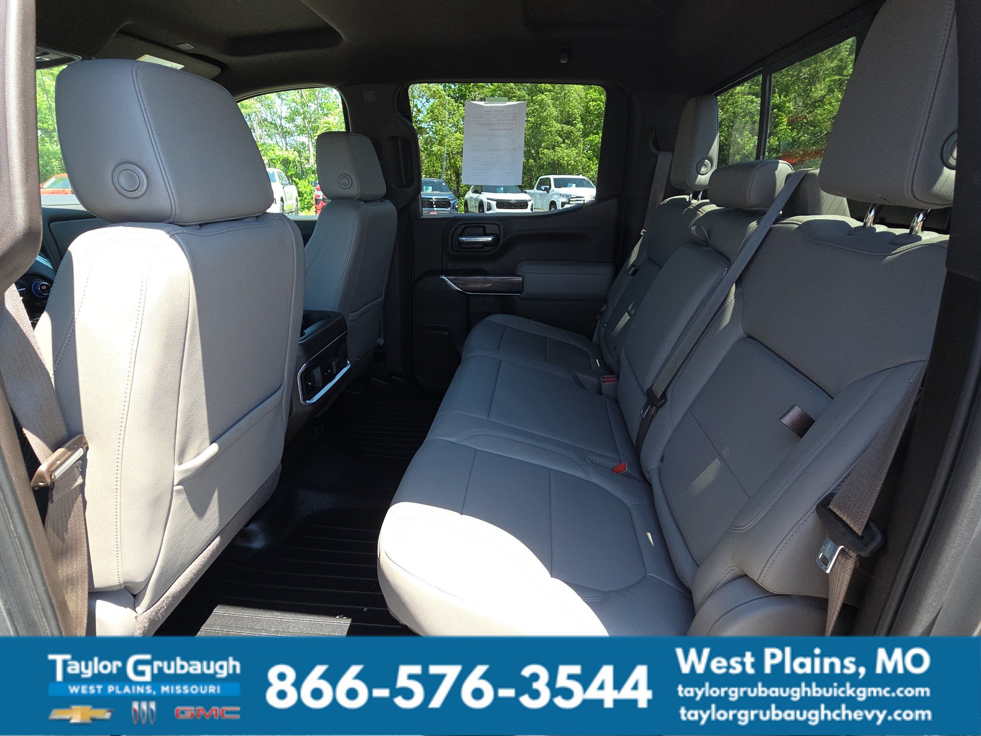 Used 2021 Chevrolet Silverado 1500 LTZ w/ Z71 Off-Road Package AWD/4WD image 30