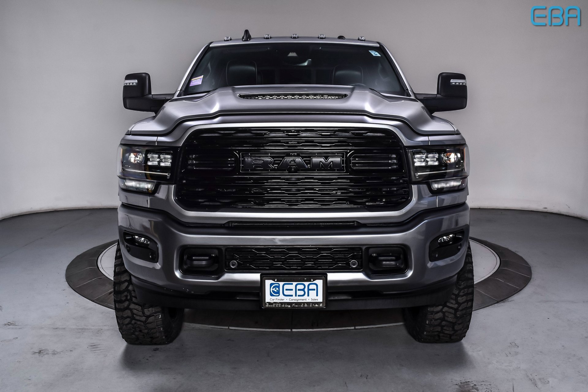 Used 2023 RAM 2500 Limited image 3