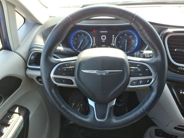 Used 2021 Chrysler Pacifica Touring image 22