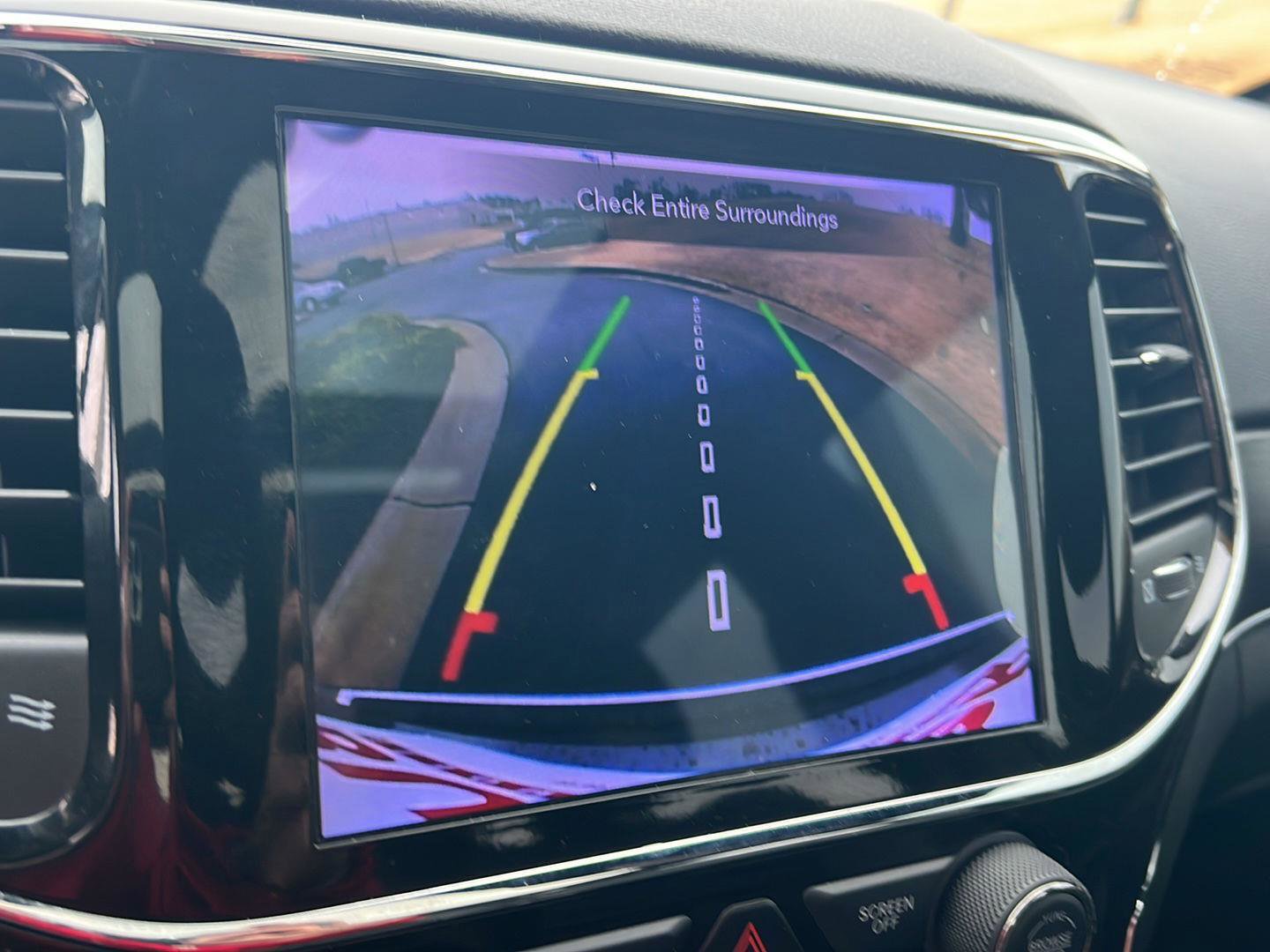 Used 2021 Jeep Grand Cherokee Limited w/ Sun & Sound Group image 26