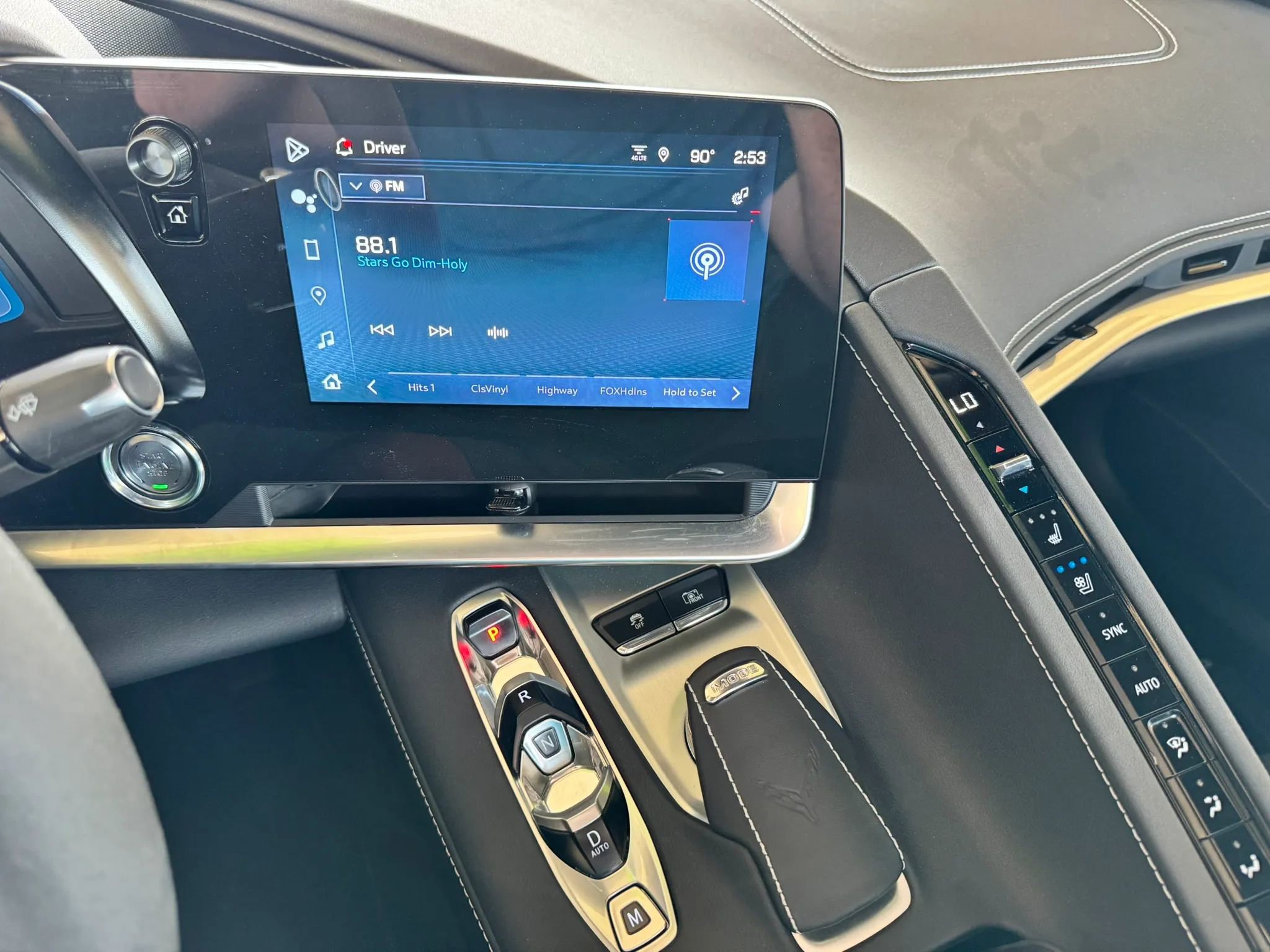 Used 2024 Chevrolet Corvette Stingray Preferred Conv w/ 2LT image 14