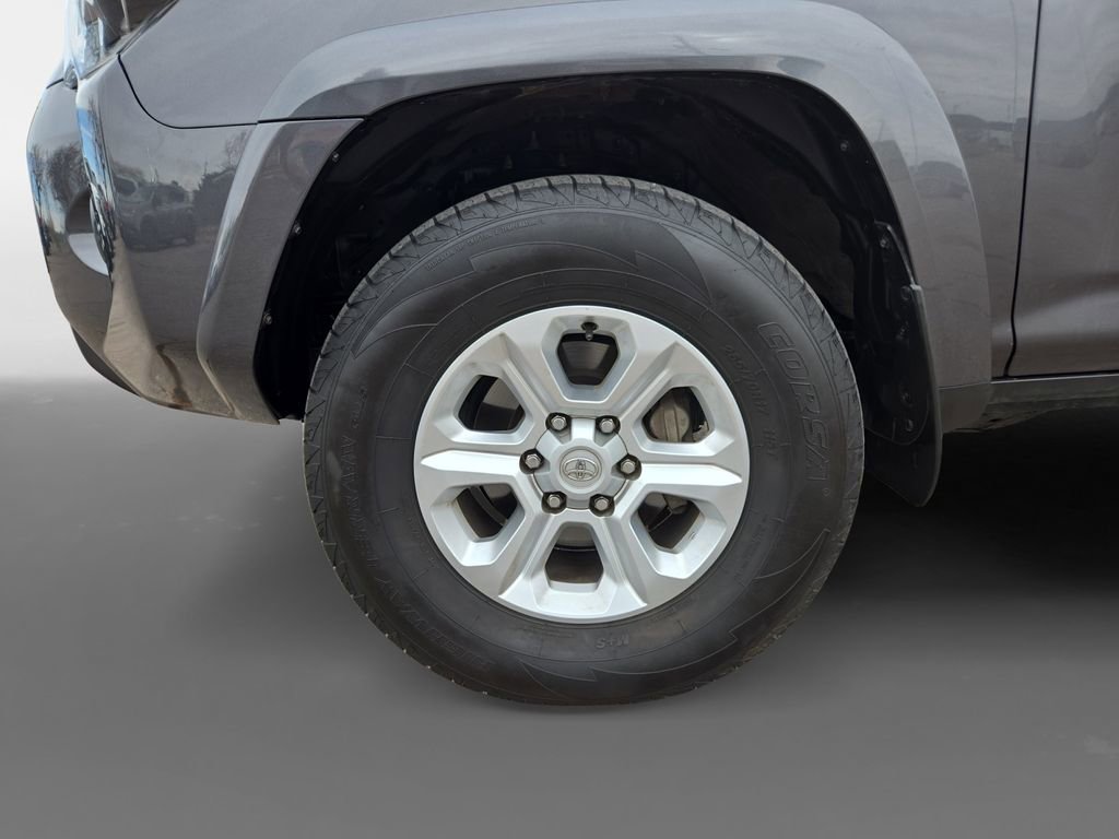 Used 2023 Toyota 4Runner SR5 image 15