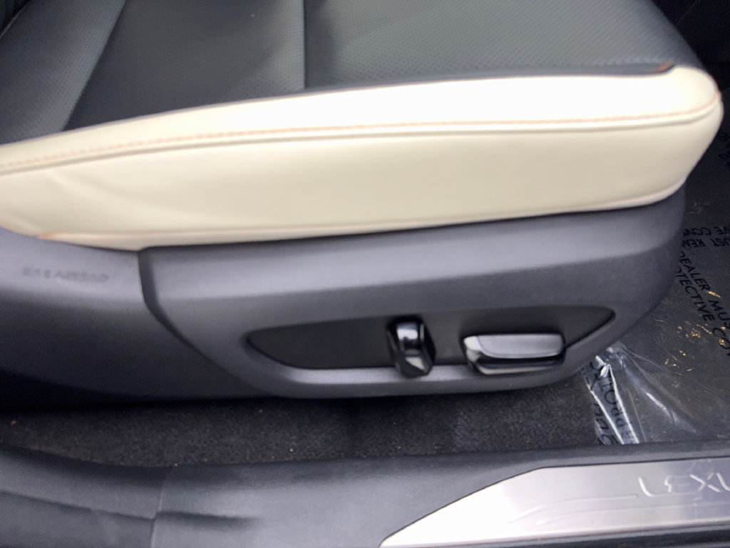 Used 2023 Lexus NX 250 FWD w/ Towing Package (2000 Lbs) image 48