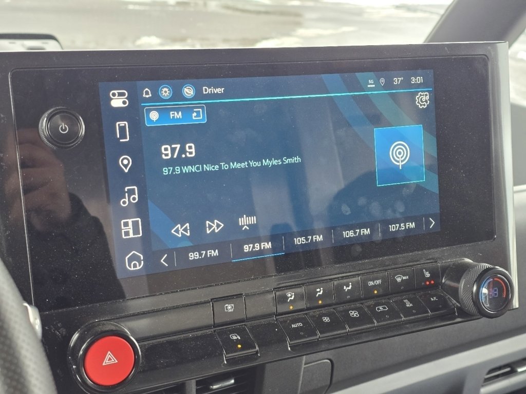 New 2025 Chevrolet Brightdrop 600 w/ Power Door Package image 15