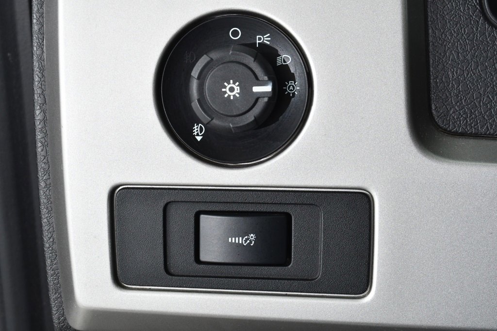 Used 2014 Ford F150 Lariat w/ Equipment Group 502A Luxury image 33