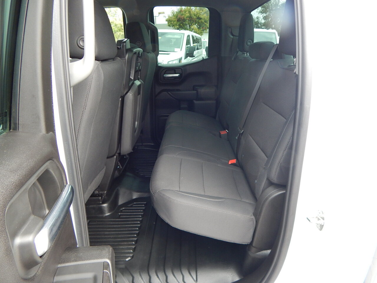 Used 2024 Chevrolet Silverado 1500 W/T w/ Trailering Package RWD image 4