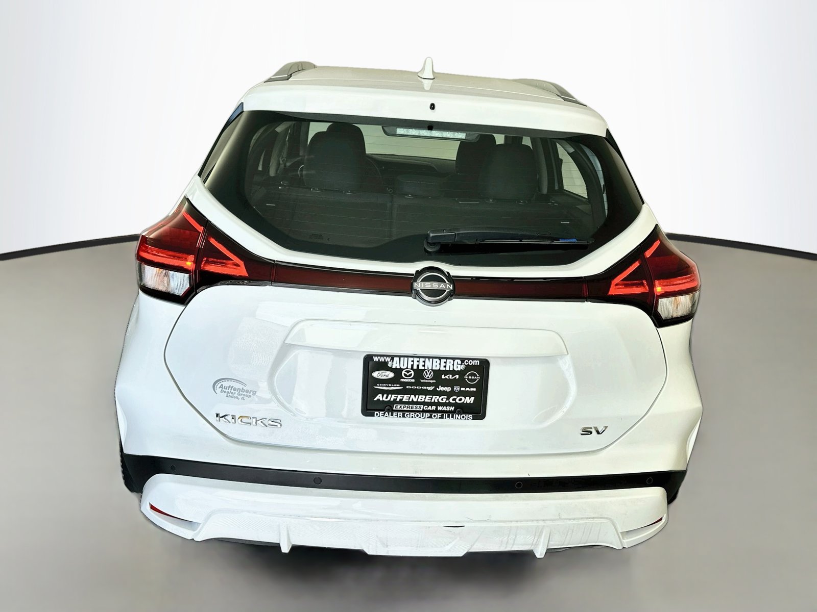 Used 2024 Nissan Kicks SV FWD image 5