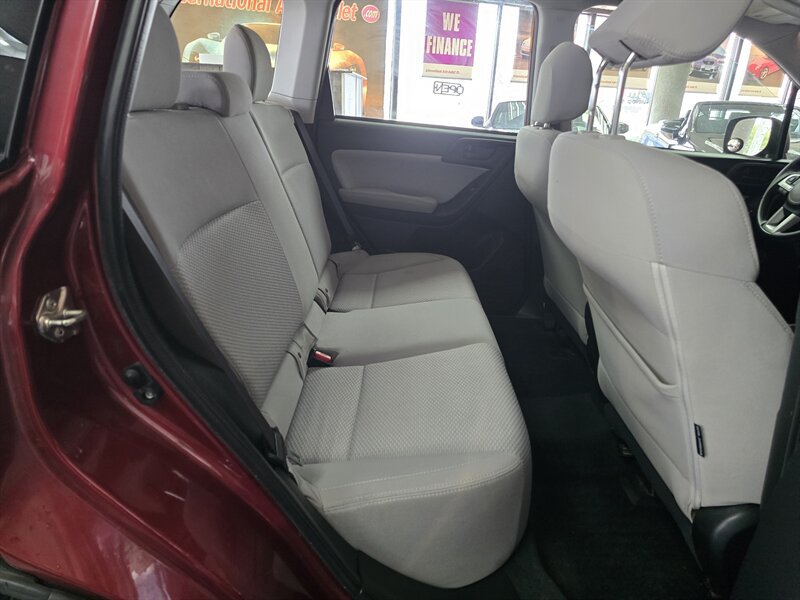 Used 2018 Subaru Forester 2.5i w/ Alloy Wheel Package AWD/4WD image 16