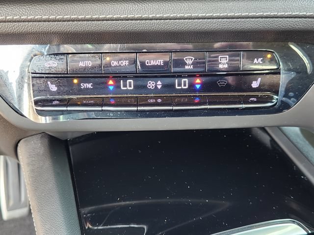 Used 2023 Buick Envision Preferred w/ Sport Touring Package AWD/4WD image 18