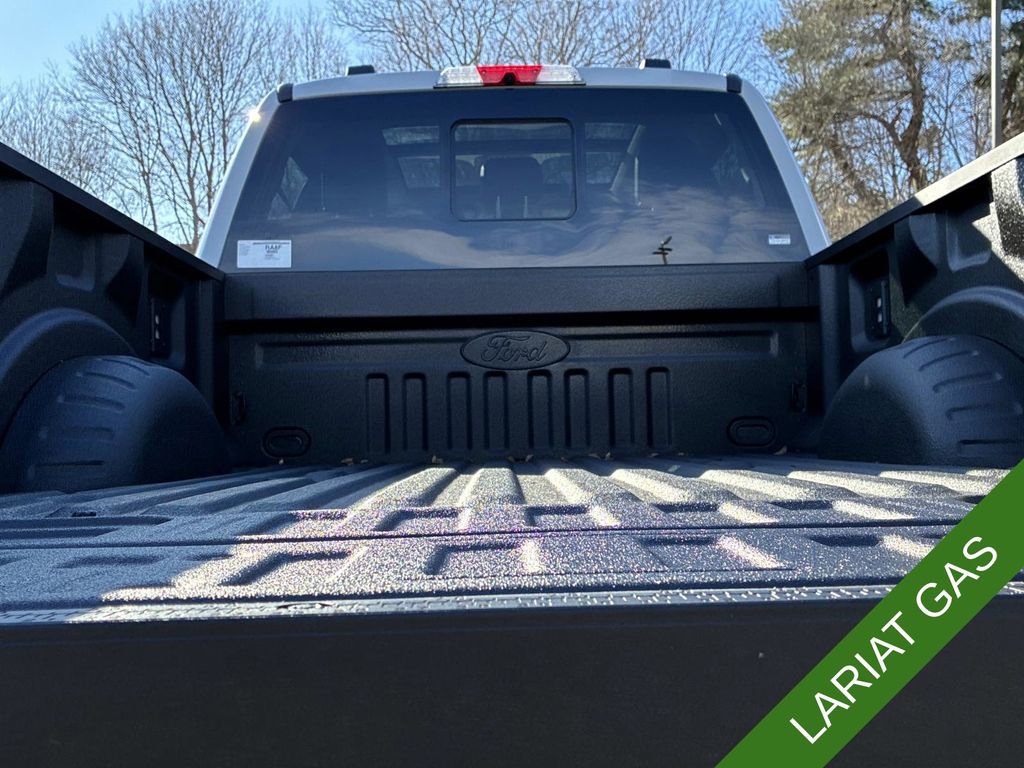 New 2026 Ford F350 Lariat w/ Black Appearance Package image 35