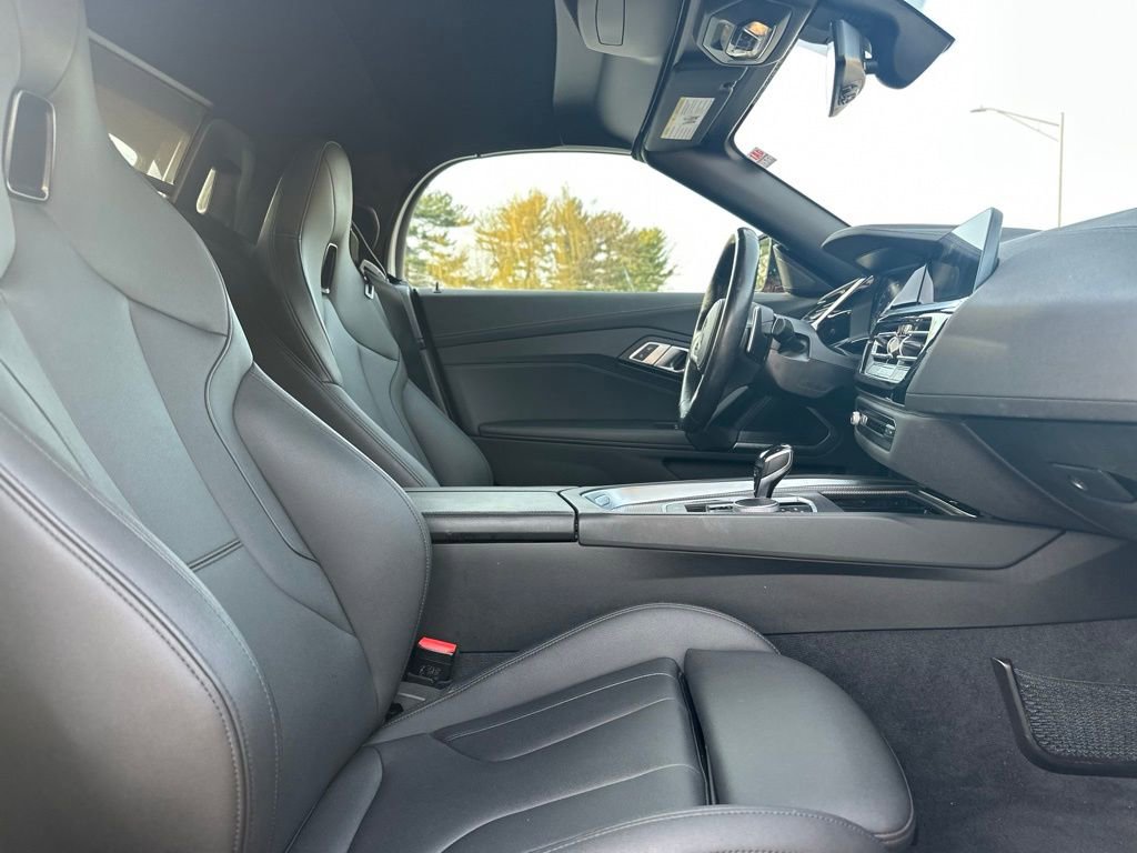 Used 2021 BMW Z4 sDrive30i w/ M Sport Package image 22