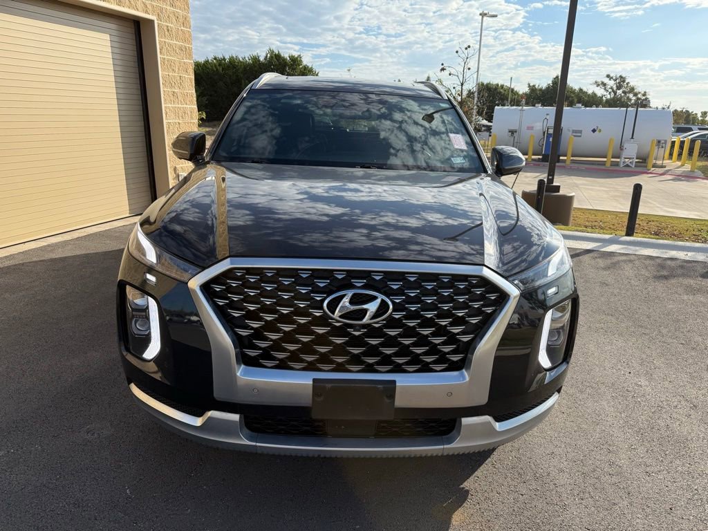 Used 2021 Hyundai Palisade Calligraphy image 2