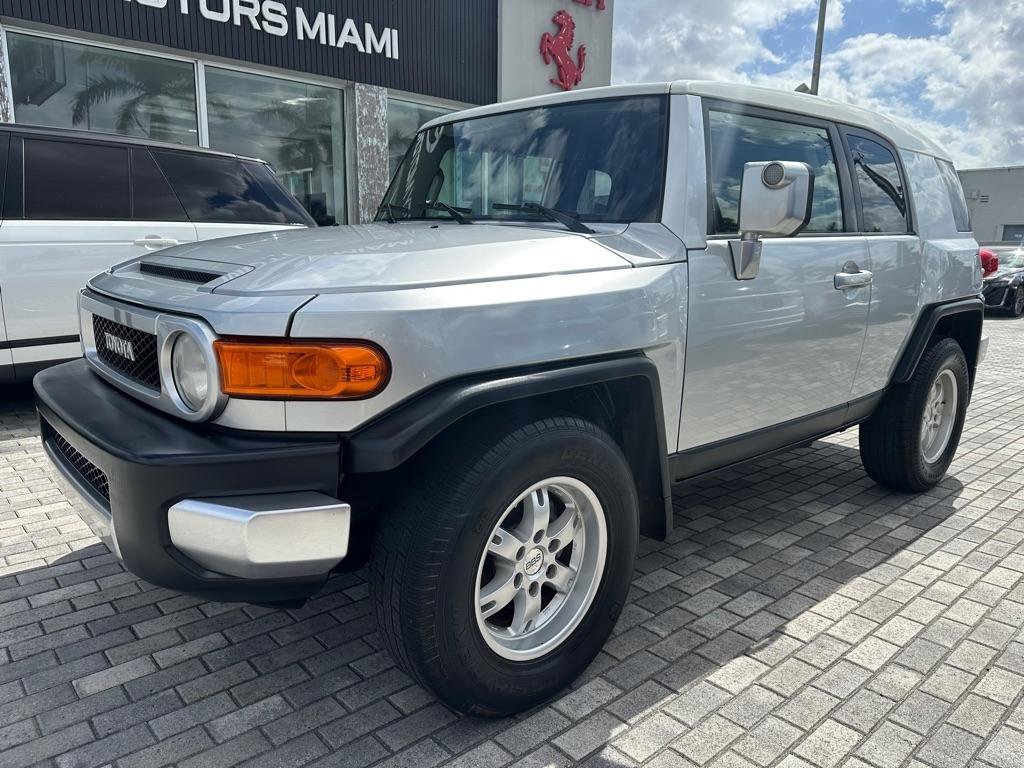 Used 2007 Toyota FJ Cruiser 2WD image 3