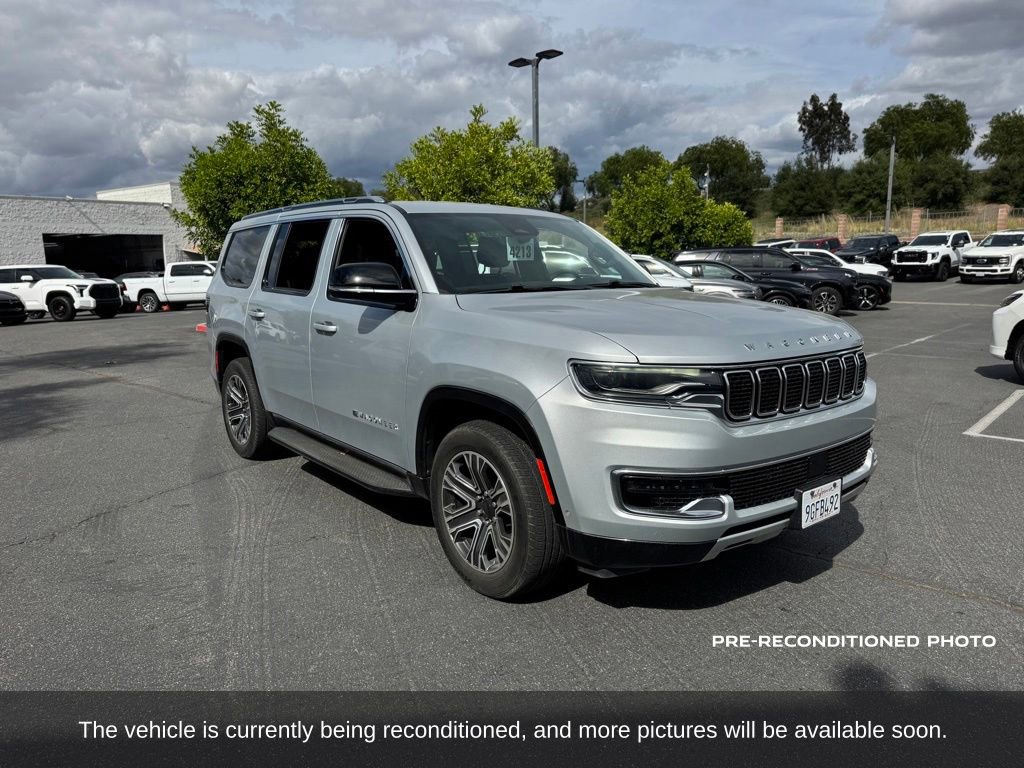 Used 2023 Jeep Wagoneer Series II AWD/4WD image 8