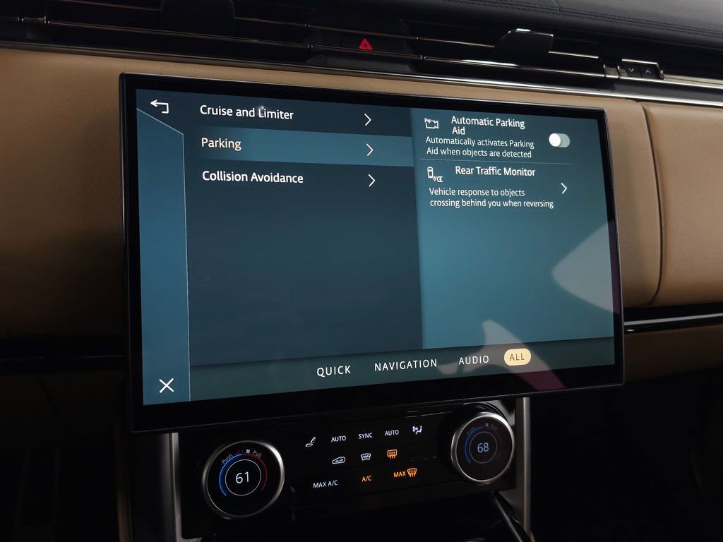 Used 2023 Land Rover Range Rover SE image 30