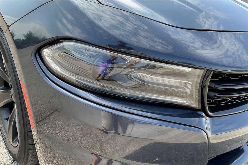 Used 2018 Dodge Charger SXT Plus RWD image 25