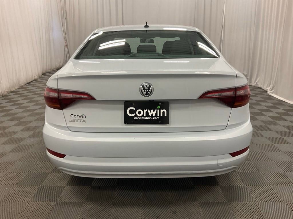 Used 2019 Volkswagen Jetta image 3