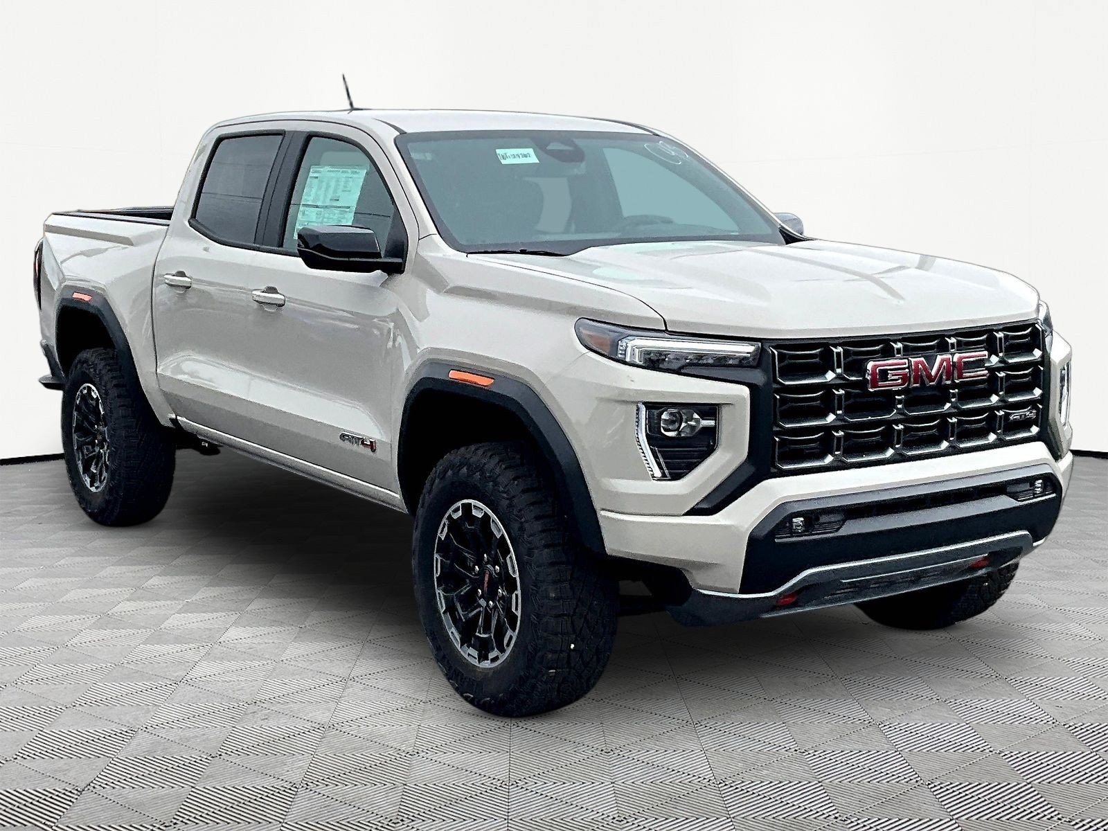 New 2026 GMC Canyon AT4 AWD/4WD image 3
