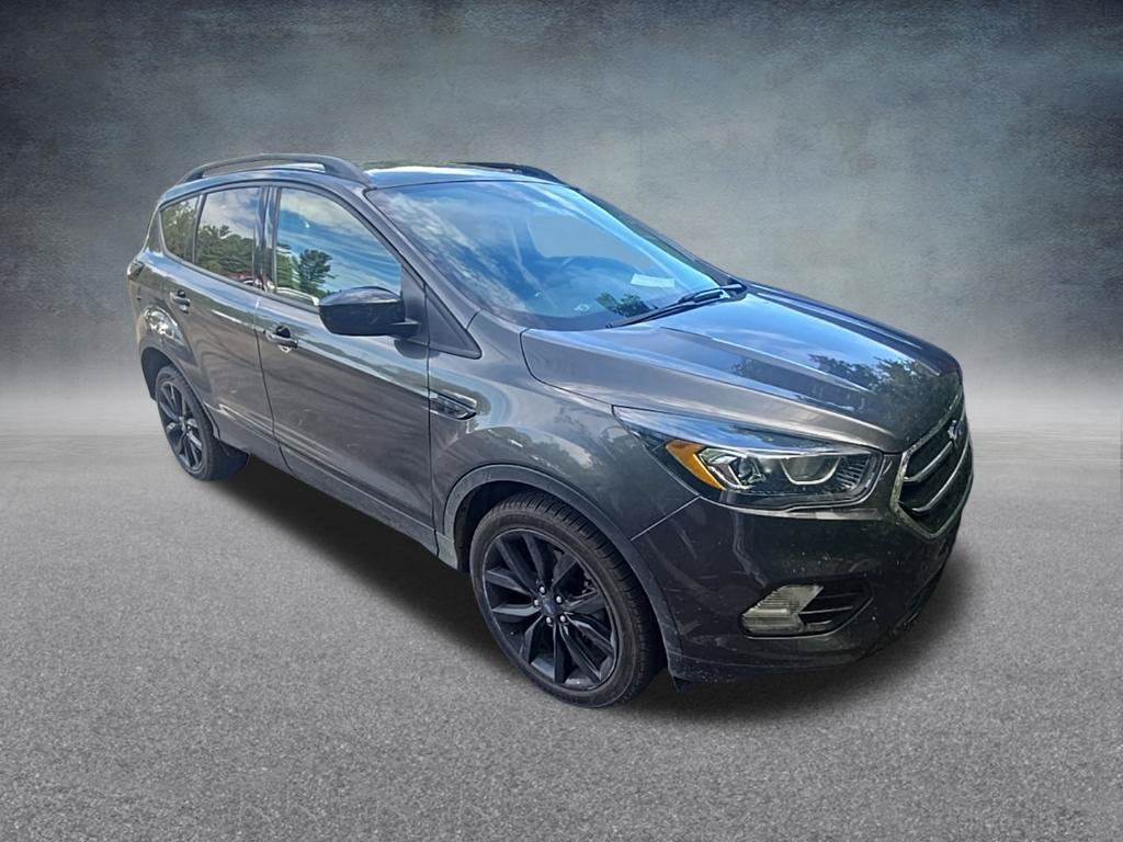 Used 2018 Ford Escape SE w/ SE Sport Appearance Package AWD/4WD image 2