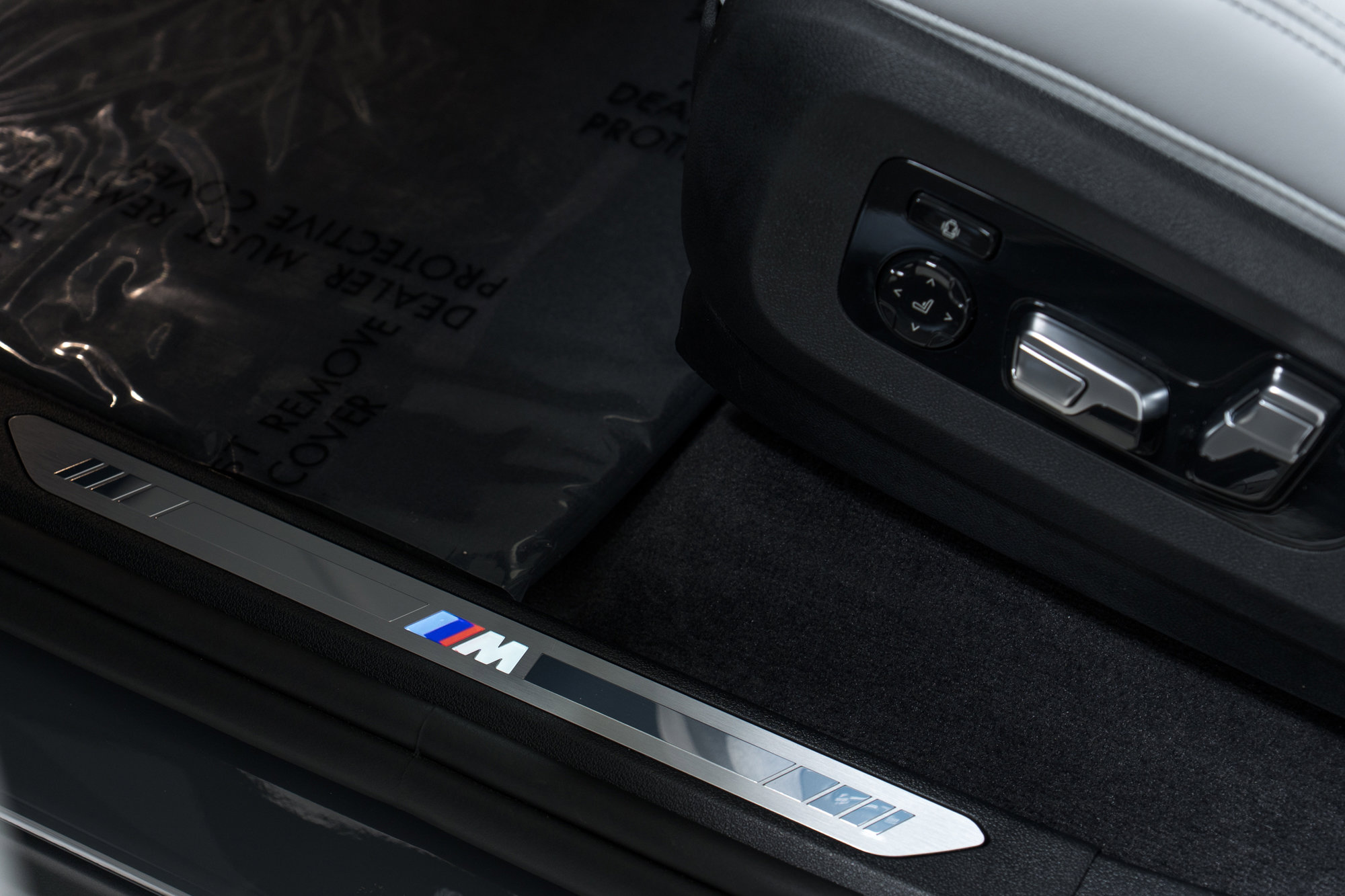 New 2026 BMW XM Label Red image 15