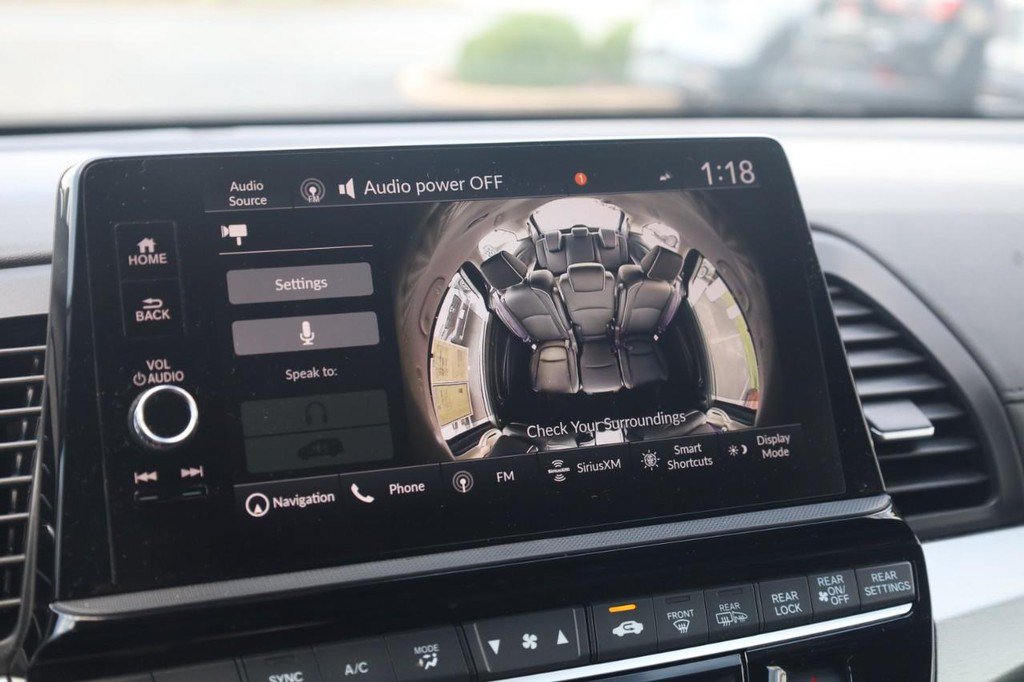 Certified 2025 Honda Odyssey Touring image 15