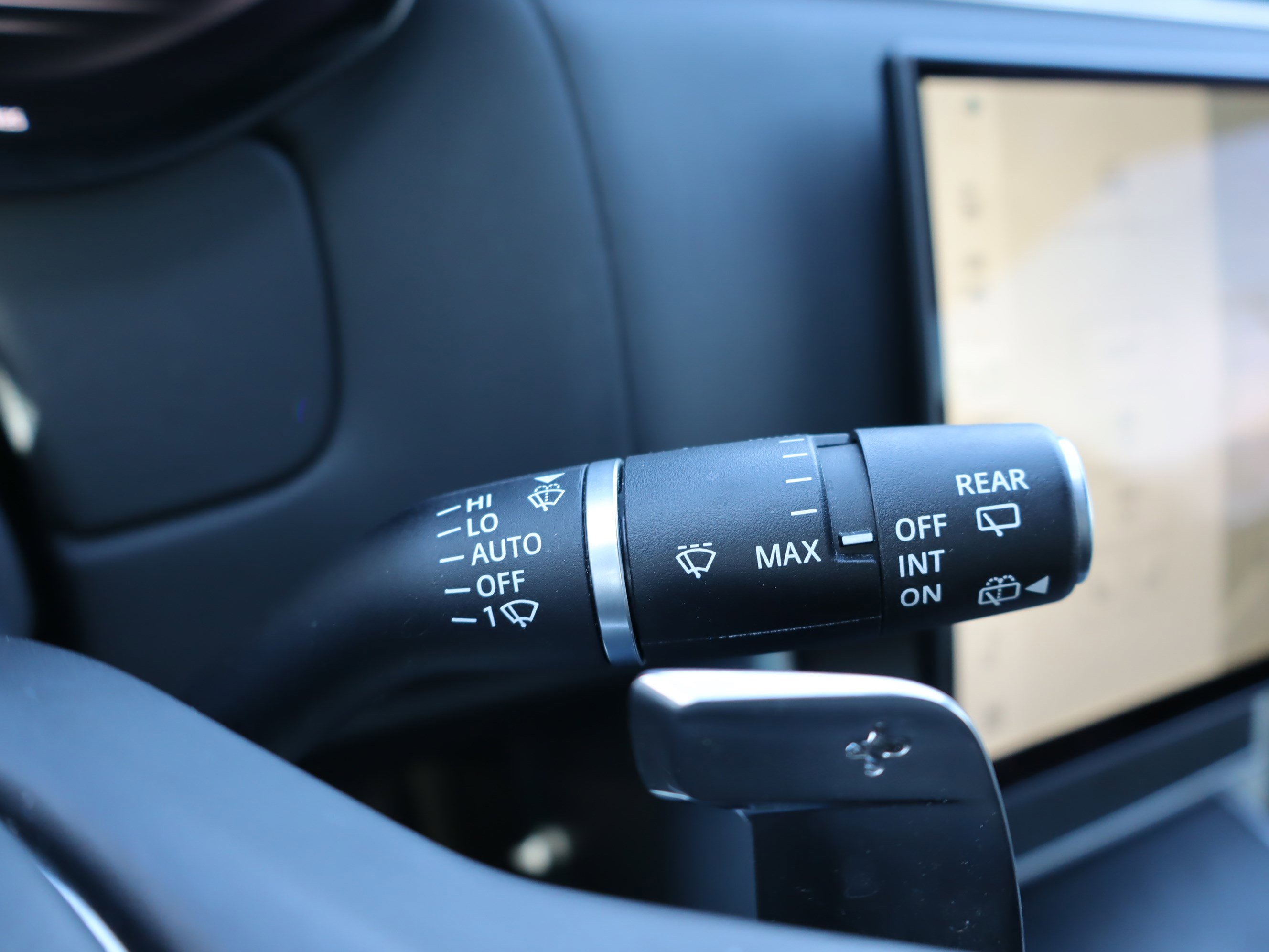 Used 2024 Land Rover Range Rover SE image 23