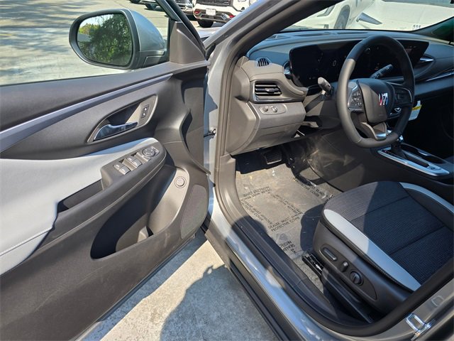 New 2025 Buick Envista Preferred w/ Convenience I Package image 19