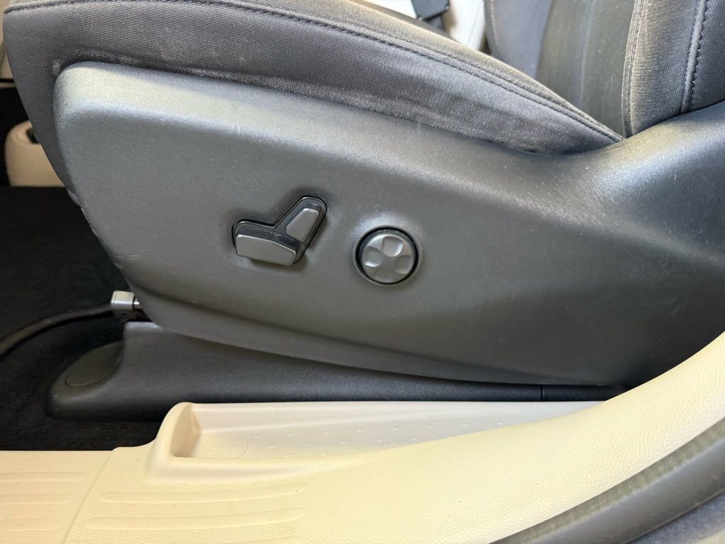 Used 2018 Chrysler Pacifica Touring Plus image 39