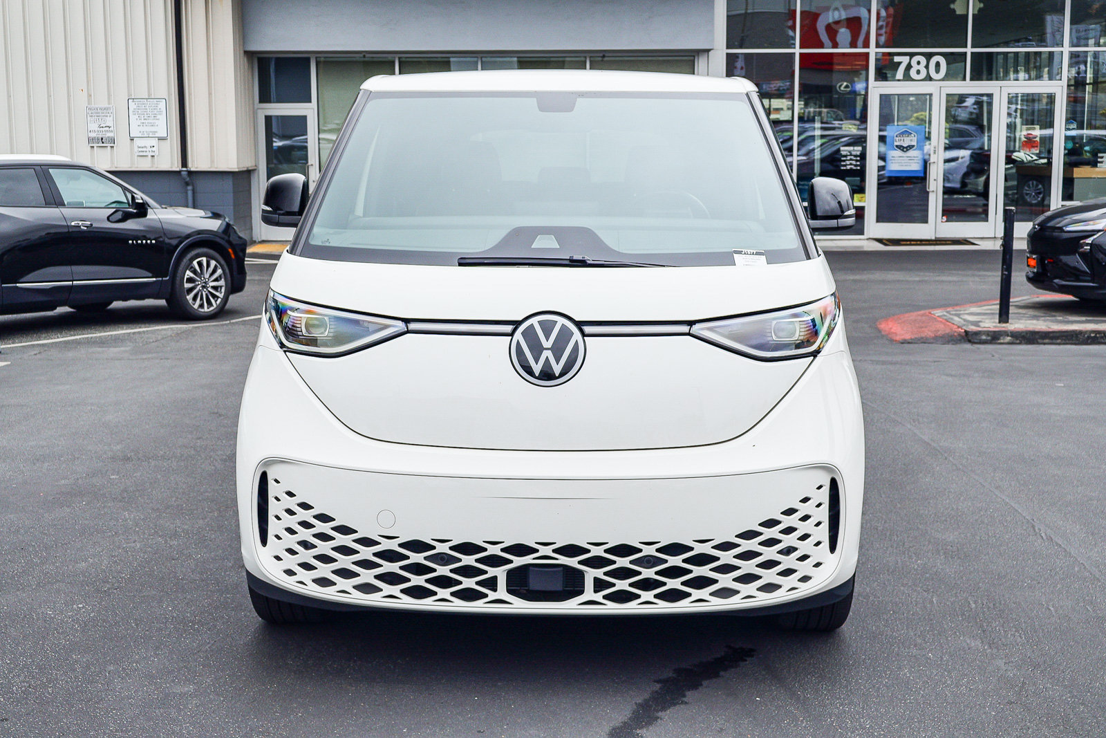 Used 2025 Volkswagen ID. Buzz Pro S RWD image 19