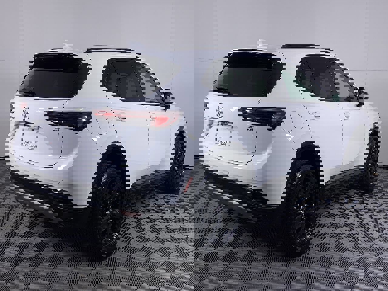 Certified 2023 Buick Envision Preferred w/ Sport Touring Package image 18