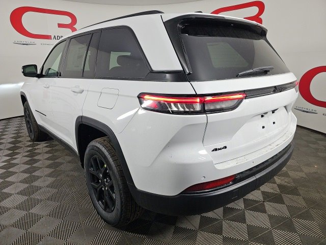 New 2025 Jeep Grand Cherokee 4WD image 5
