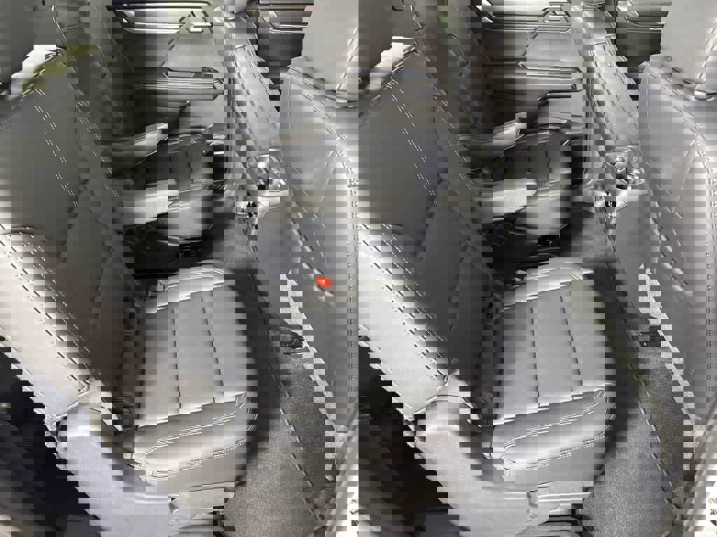 New 2025 GMC Acadia Elevation w/ Elevation Premium Package image 27