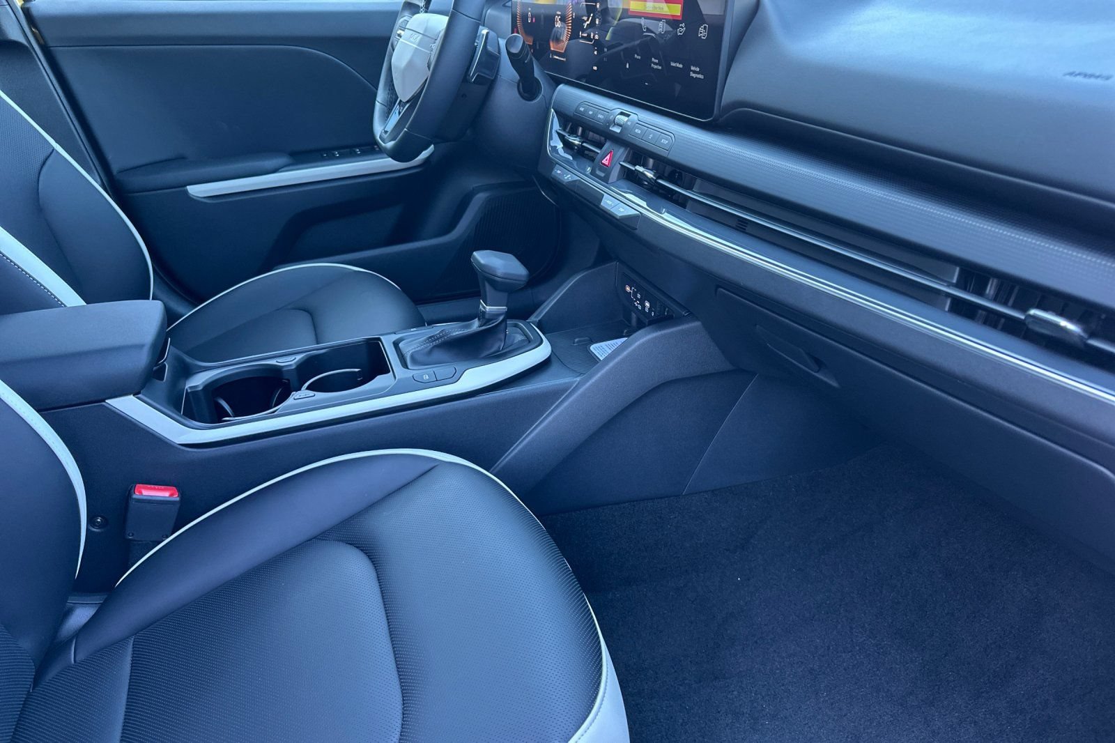 New 2026 Kia K4 EX FWD image 16