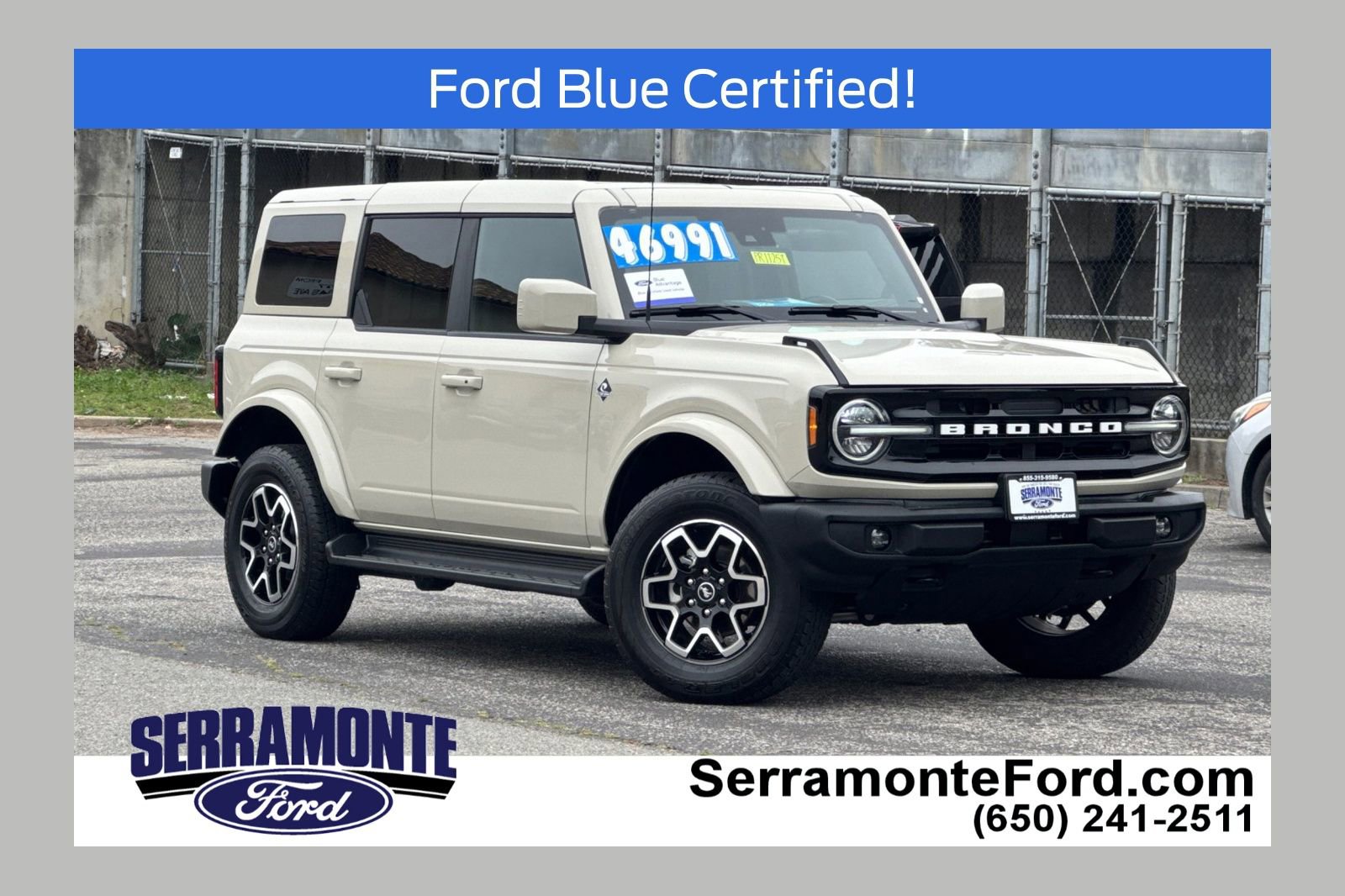 Certified 2025 Ford Bronco Outer Banks AWD/4WD image 1