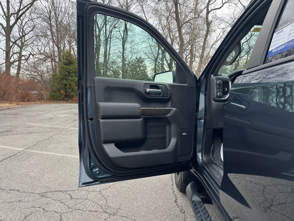 Used 2021 Chevrolet Silverado 1500 LT Trail Boss w/ Convenience Package II image 20