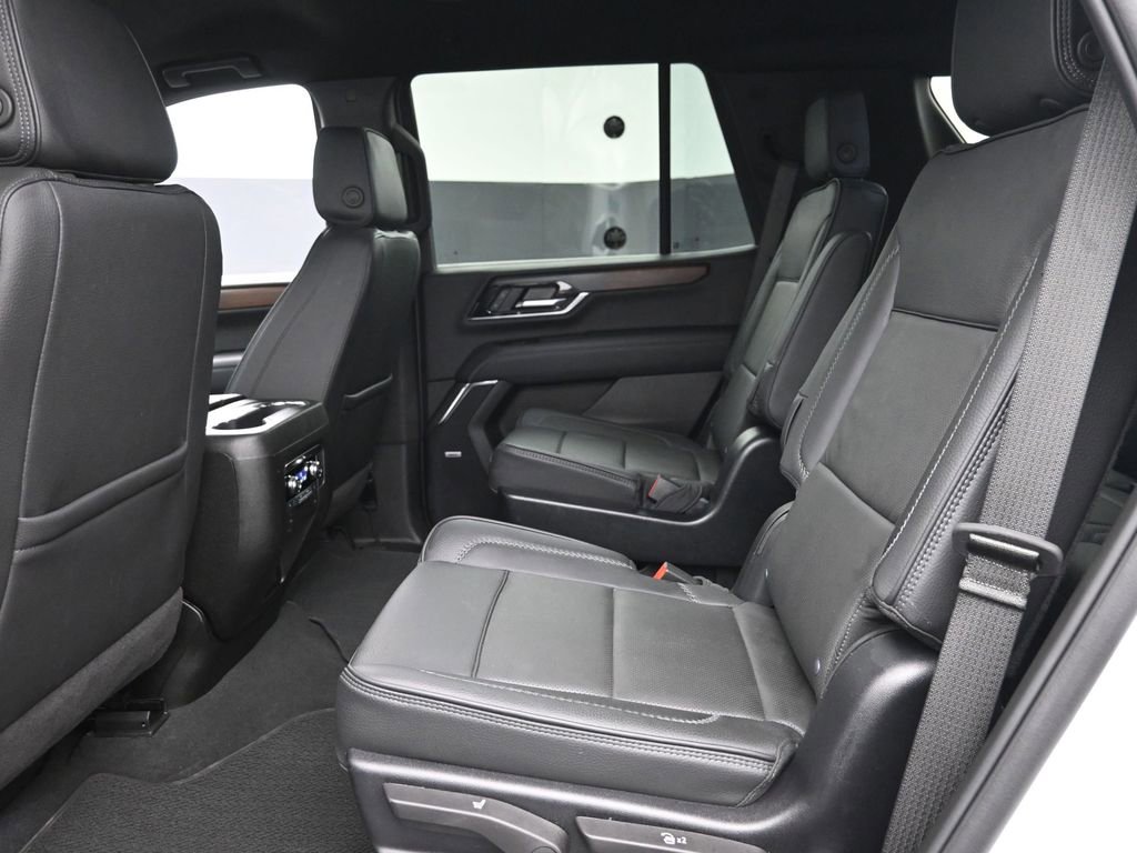 Used 2025 GMC Yukon Denali image 16