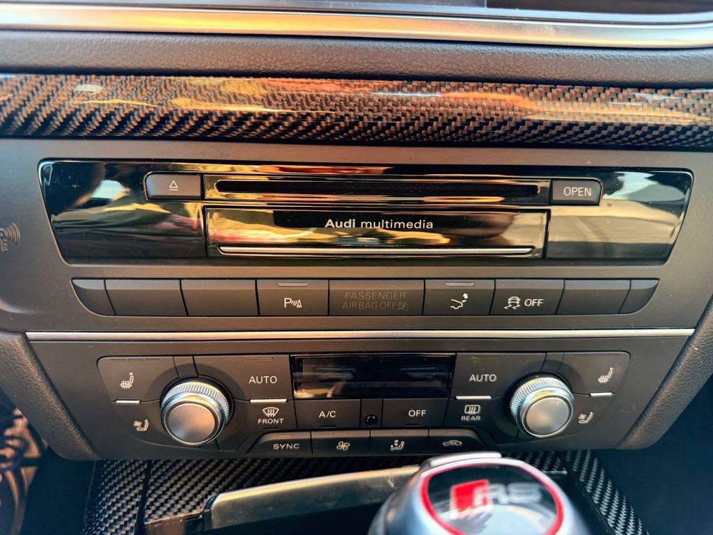 Used 2017 Audi RS 7 Performance w/ Driver Assistance Package image 27