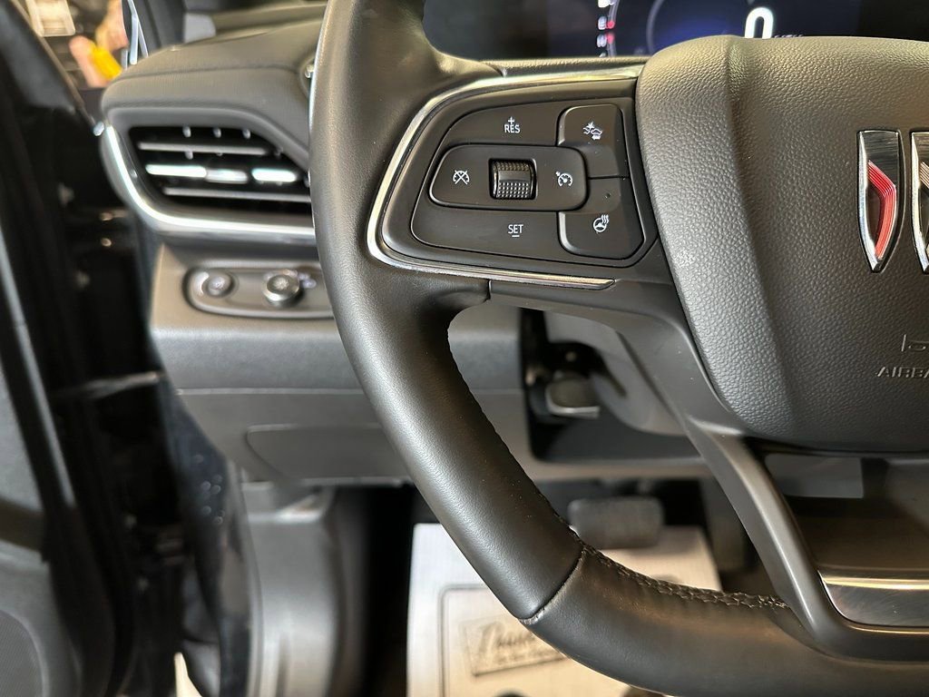 Used 2024 Buick Envista Preferred w/ Convenience I Package FWD image 11