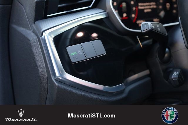 Used 2022 Audi Q3 2.0T Premium image 11