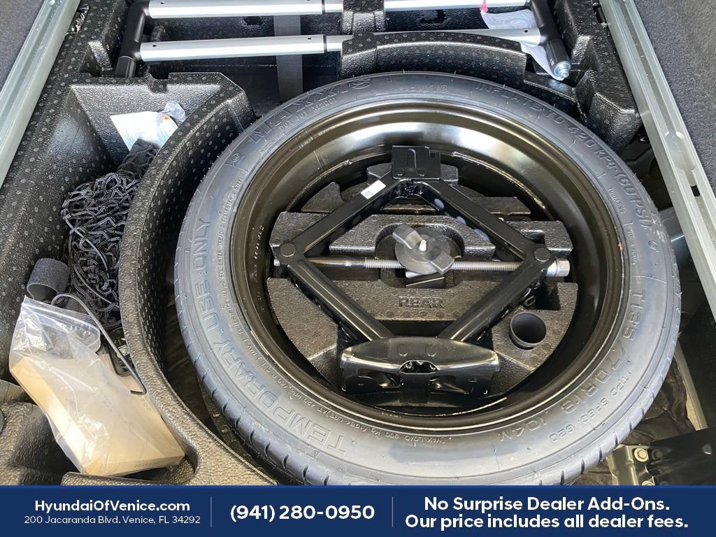 Used 2025 Cadillac XT5 Premium Luxury FWD image 40