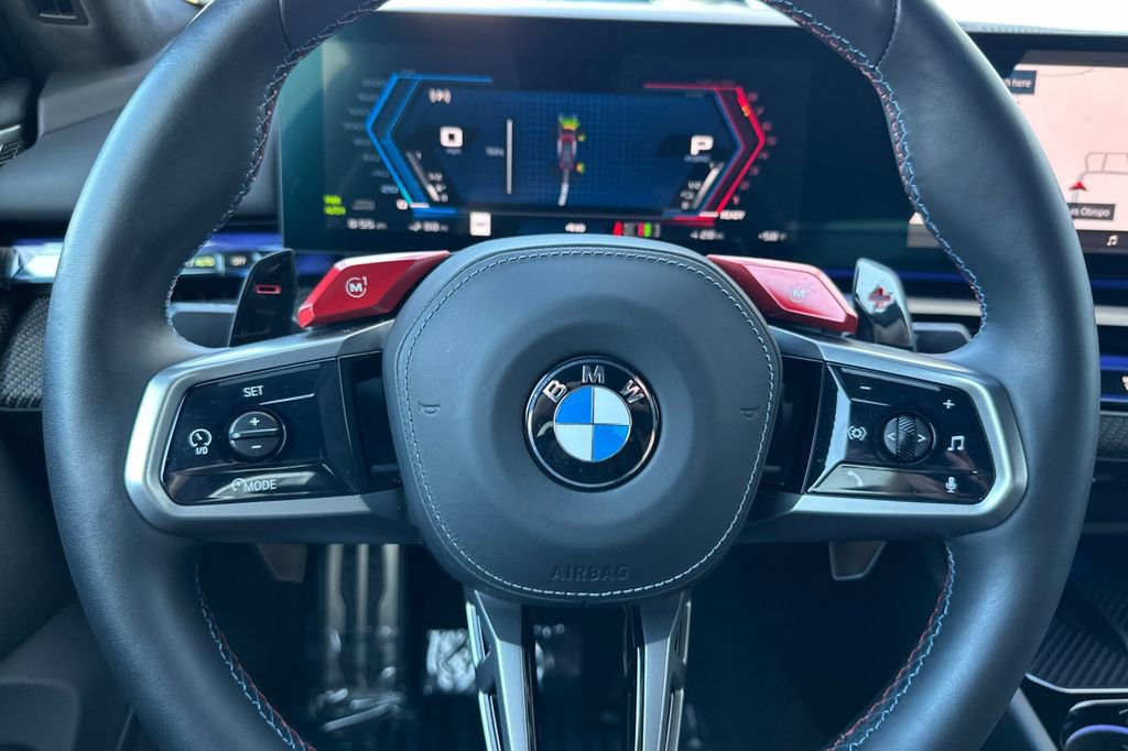 Used 2025 BMW M5 w/ Carbon Package image 26