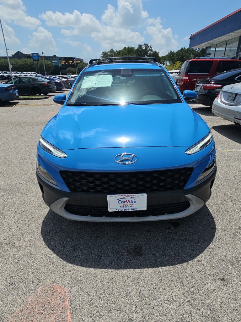 Used 2022 Hyundai Kona SEL AWD/4WD image 2