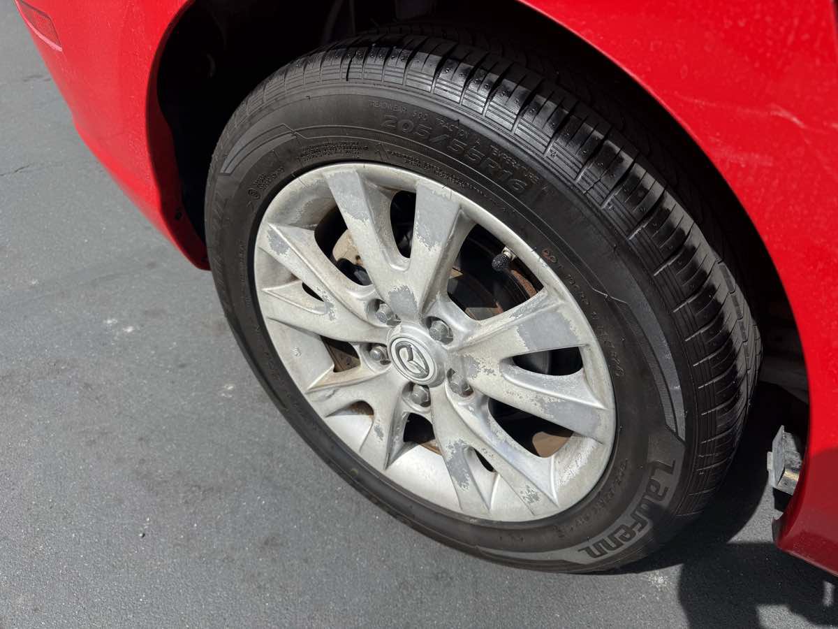Used 2008 MAZDA MAZDA3 i Touring FWD image 13