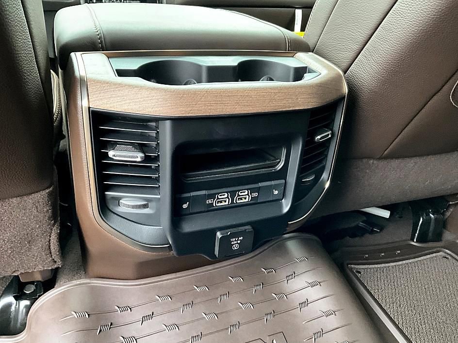 New 2026 RAM 3500 Longhorn image 34