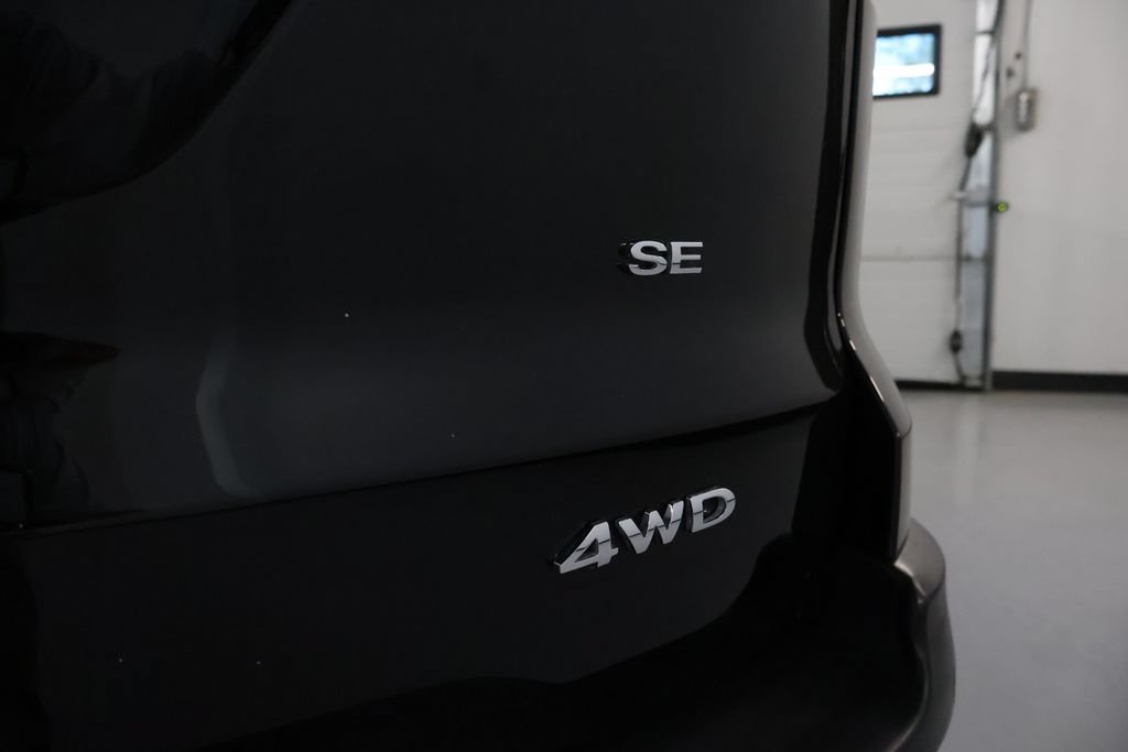 Used 2021 Ford EcoSport SE w/ SE Appearance Package AWD/4WD image 11