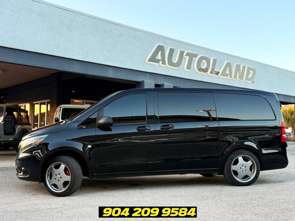 Used 2018 Mercedes-Benz Metris Passenger image 4